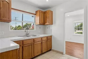 1667 N Lagoon Ave, Wilmington, CA 90744 - Photo 20