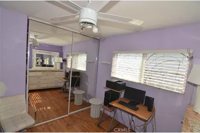 210 W 89th, Los Angeles, CA 90003 - Photo 8