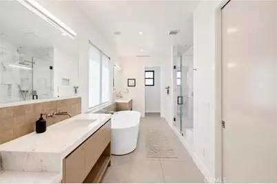 622 1st Place, Hermosa Beach, CA 90254 - Photo 16