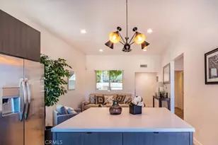6810 Cahuenga Park, Los Angeles, CA 90068 - Photo 2