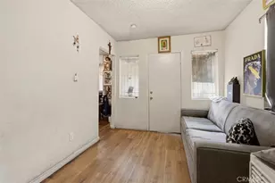 725 E 40th Pl, Los Angeles, CA 90011 - Photo 24