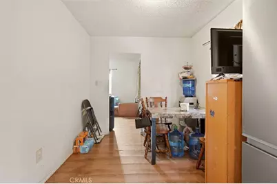 725 E 40th Place, Los Angeles, CA 90011 - Photo 40