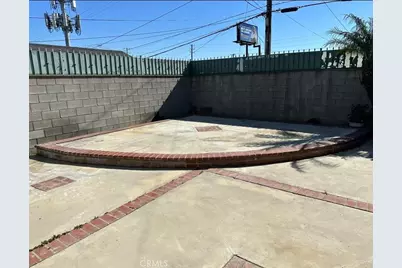 1424 W 113th, Los Angeles, CA 90047 - Photo 16