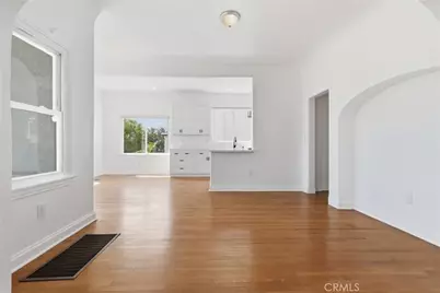 5005 Chesley, Los Angeles, CA 90043 - Photo 8