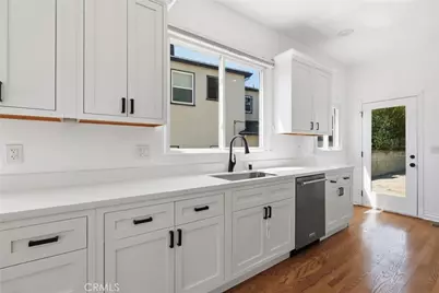 5005 Chesley, Los Angeles, CA 90043 - Photo 10