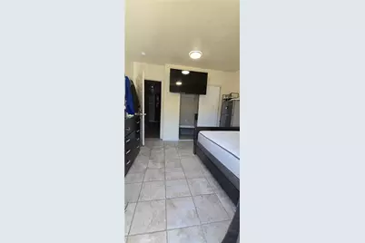 700 W 77th, Los Angeles, CA 90044 - Photo 12