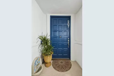 575 Esplanade #207, Redondo Beach, CA 90277 - Photo 8