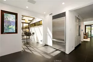 10443 Corfu Ln, Los Angeles, CA 90077 - Photo 8