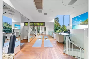 10443 Corfu Ln, Los Angeles, CA 90077 - Photo 34