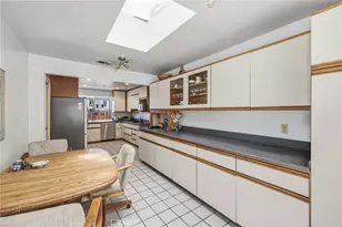 1813 5th St, Manhattan Beach, CA 90266 - Photo 18