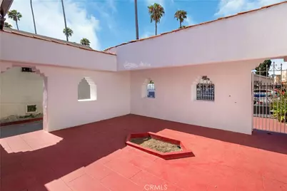 522 W 82nd St, Los Angeles, CA 90044 - Photo 16