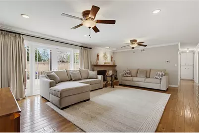 5210 E Canton Street, Long Beach, CA 90815 - Photo 2