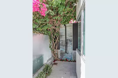 2417 Crest, Manhattan Beach, CA 90266 - Photo 66