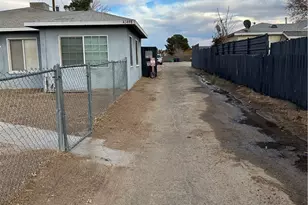 43442 6th, Lancaster, CA 93535 - Photo 18