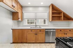 107 N Pacific Coast Hwy, Redondo Beach, CA 90277 - Photo 8