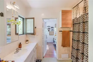 9861 Easton Dr, Los Angeles, CA 90210 - Photo 30