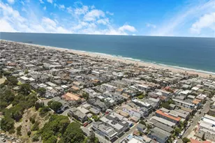 477 35th St, Manhattan Beach, CA 90266 - Photo 24