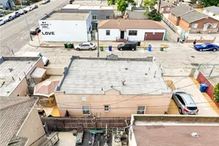 251 E 105th, Los Angeles, CA 90003 - Photo 10
