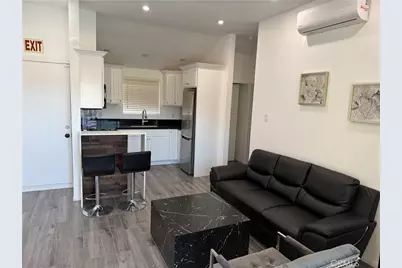 15008 Larkspur Street, Sylmar, CA 91342 - Photo 24
