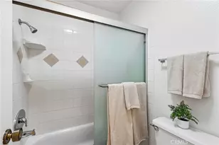 15511 Sherman Way, Van Nuys, CA 91406 - Photo 16