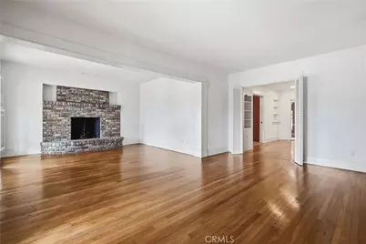 239 Mira Mar Avenue, Long Beach, CA 90803 - Photo 4
