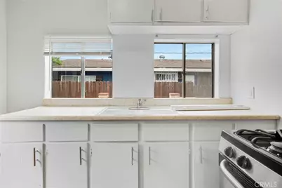 506 S Kern Avenue, Los Angeles, CA 90022 - Photo 16