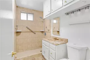 506 S Kern Ave, Los Angeles, CA 90022 - Photo 10