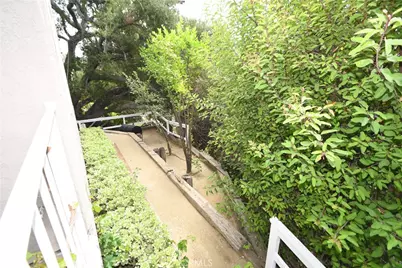 644 Atkins Drive, Glendale, CA 91206 - Photo 16