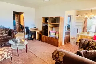 2031 Van Wick, Los Angeles, CA 90047 - Photo 2
