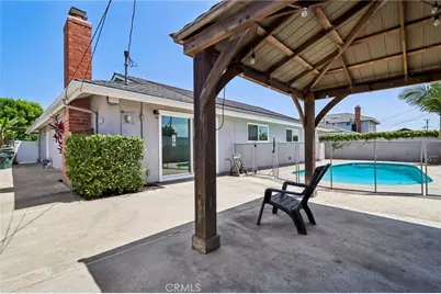10362 Christmas Drive, Huntington Beach, CA 92646 - Photo 12