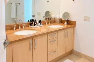 13650 Marina Pointe Dr, Marina del Rey, CA 90292 - Photo 24