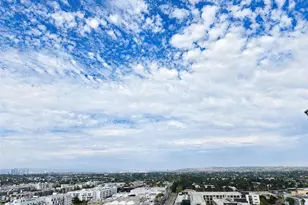 13650 Marina Pointe Dr, Marina del Rey, CA 90292 - Photo 4