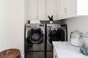 10555 Holman, Los Angeles, CA 90024 - Photo 34