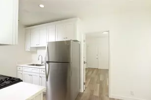 1004 W Clark, Burbank, CA 91506 - Photo 8