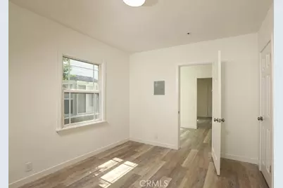1004 W Clark, Burbank, CA 91506 - Photo 12