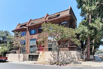 984 Granville, Los Angeles, CA 90049 - Photo 42