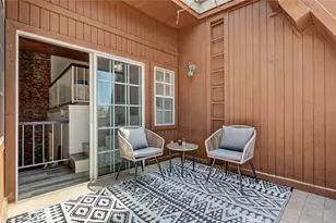 984 Granville, Los Angeles, CA 90049 - Photo 46