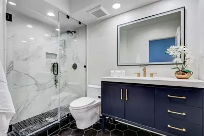 984 Granville, Los Angeles, CA 90049 - Photo 28