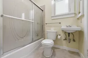 724 Elm Ave, Long Beach, CA 90813 - Photo 30