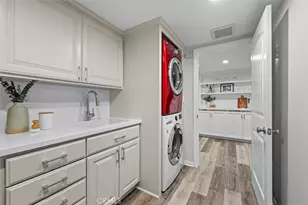 3406 Palm Ave, Manhattan Beach, CA 90266 - Photo 32