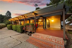 2215 W 34th St, San Pedro, CA 90732 - Photo 2