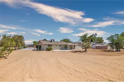 18767 Albany Street, Hesperia, CA 92345 - Photo 14