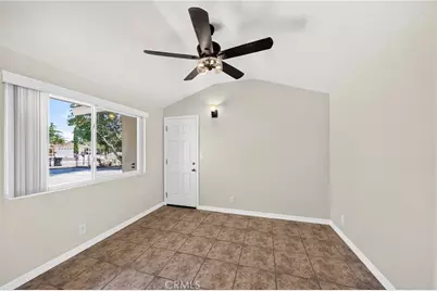 18767 Albany Street, Hesperia, CA 92345 - Photo 8