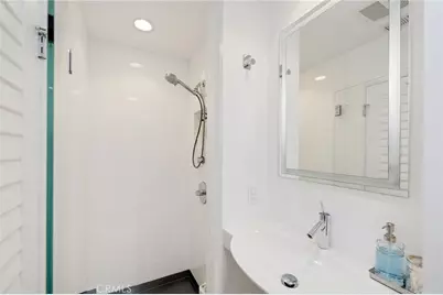 1456 Manhattan Beach Boulevard #D, Manhattan Beach, CA 90266 - Photo 38