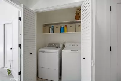 1633 Steinhart Avenue, Redondo Beach, CA 90278 - Photo 24