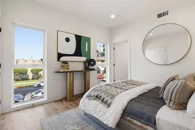 638 N Ardmore Avenue, Los Angeles, CA 90004 - Photo 10