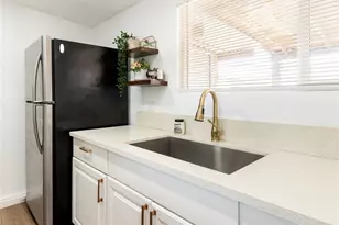 71621 Juanita Dr, 29 Palms MCB, CA 92277 - Photo 10