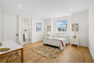 8308 McConnell Avenue, Los Angeles, CA 90045 - Photo 28