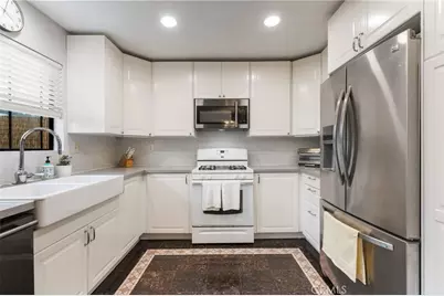2760 Gramercy #E, Torrance, CA 90501 - Photo 12