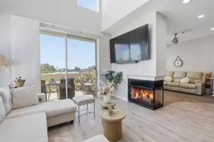 10790 Rose Ave, Los Angeles, CA 90034 - Photo 1